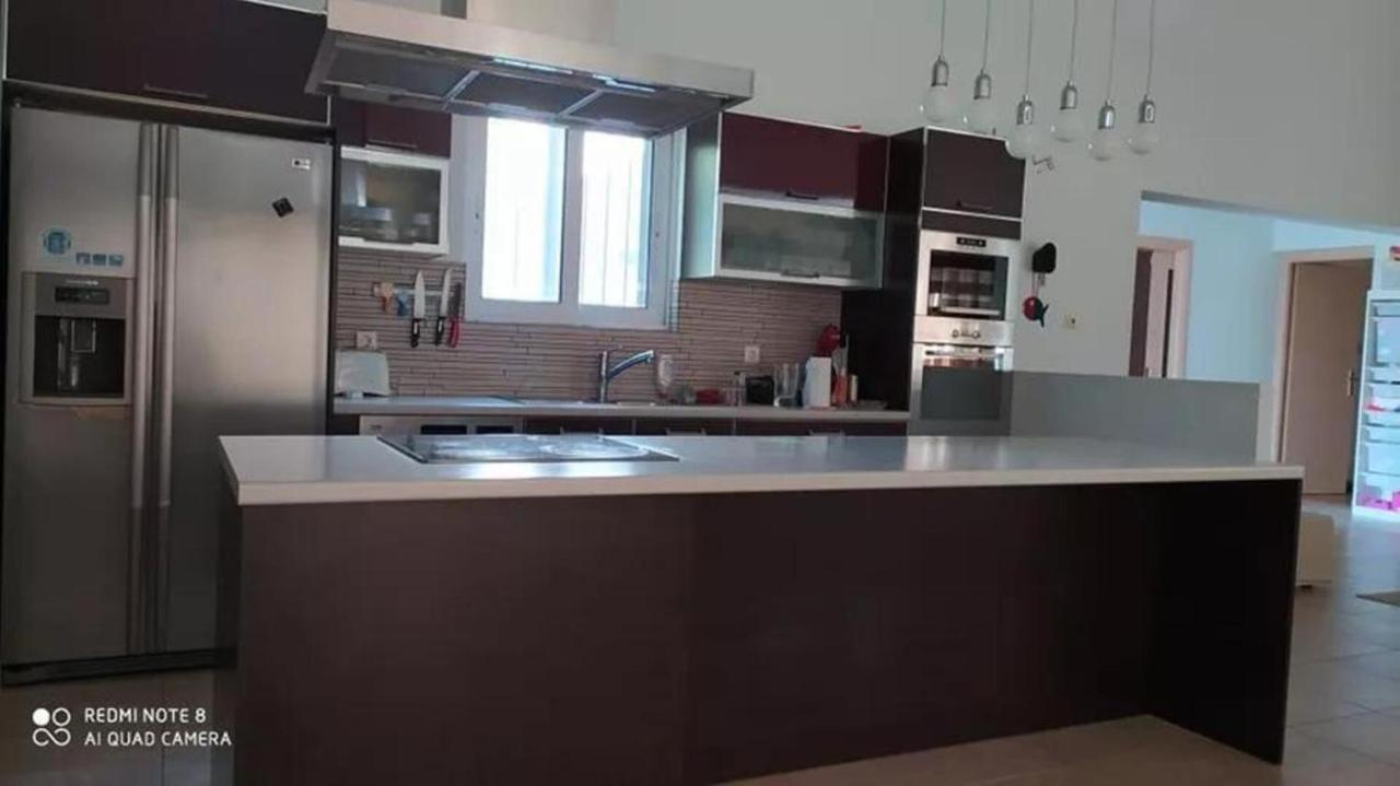 Luxurious 6 Bedroom Villa In A Great Location Chalkida Exterior foto
