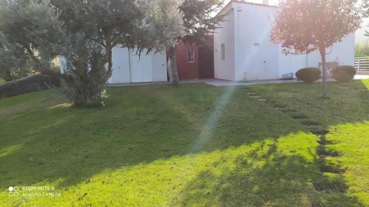 Luxurious 6 Bedroom Villa In A Great Location Chalkida Exterior foto