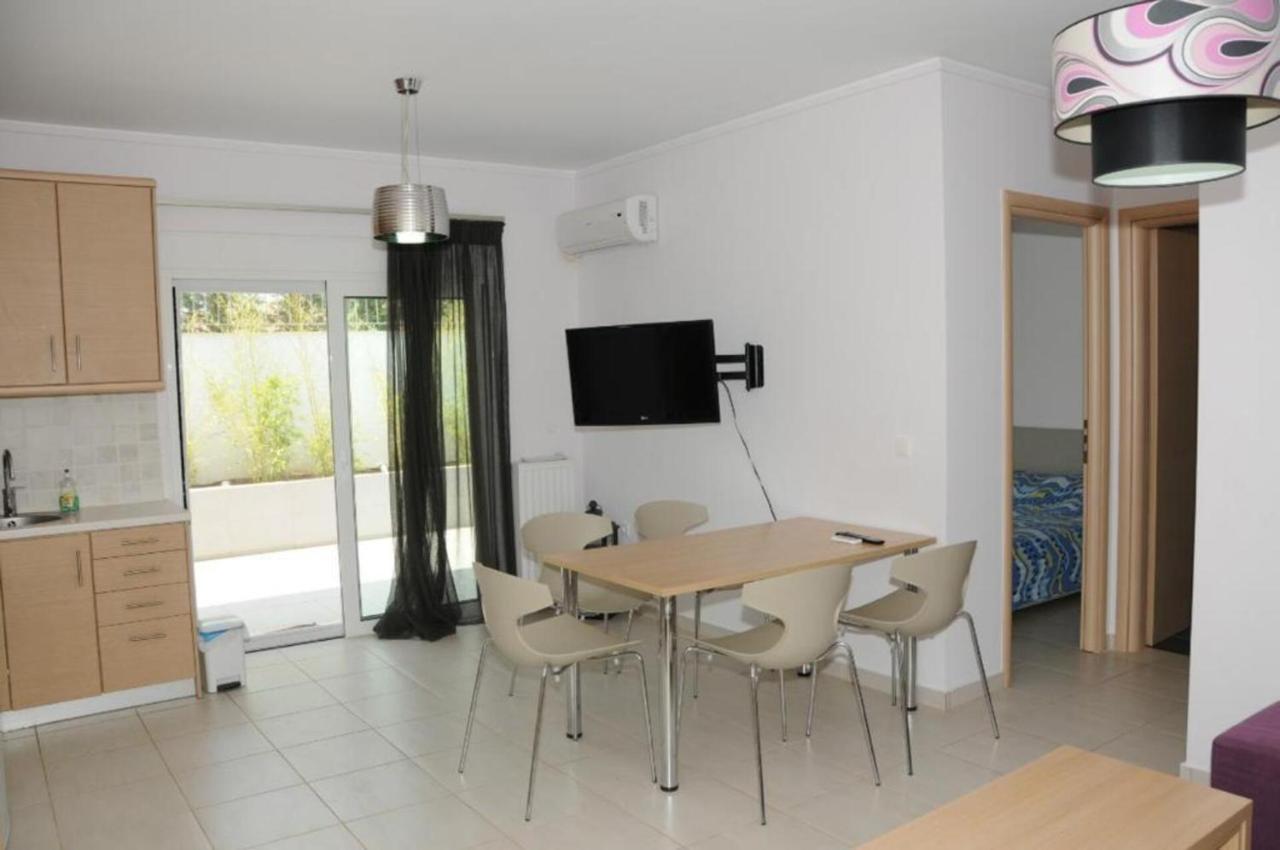 Luxurious 6 Bedroom Villa In A Great Location Chalkida Exterior foto