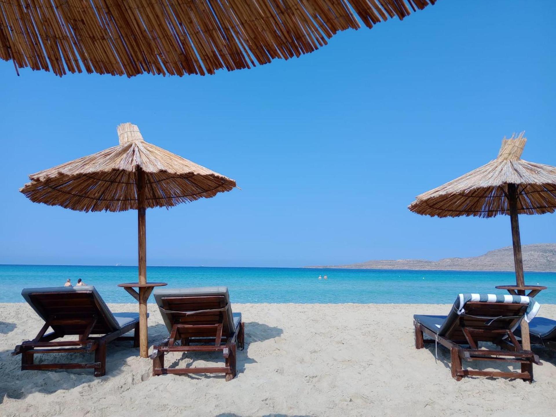 Luxurious 6 Bedroom Villa In A Great Location Chalkida Exterior foto